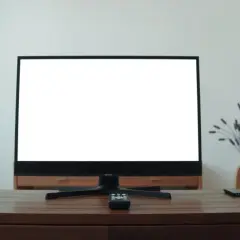 Jak zresetować telewizor Manta bez pilota i uniknąć problemów z ustawieniami