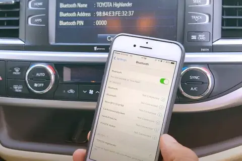 Jak podłączyć telefon do radia w samochodzie i cieszyć się muzyką