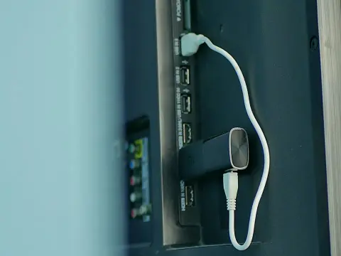 Jak podłączyć Xiaomi Mi TV Stick do telewizora - proste kroki i porady