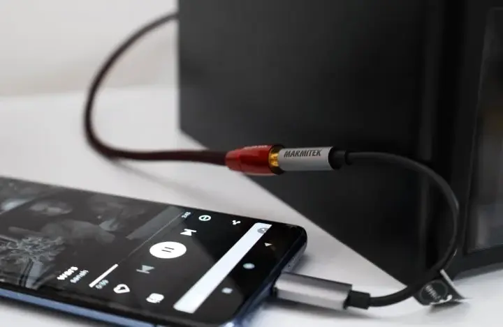 Jak podłączyć telefon do amplitunera? Proste metody i porady