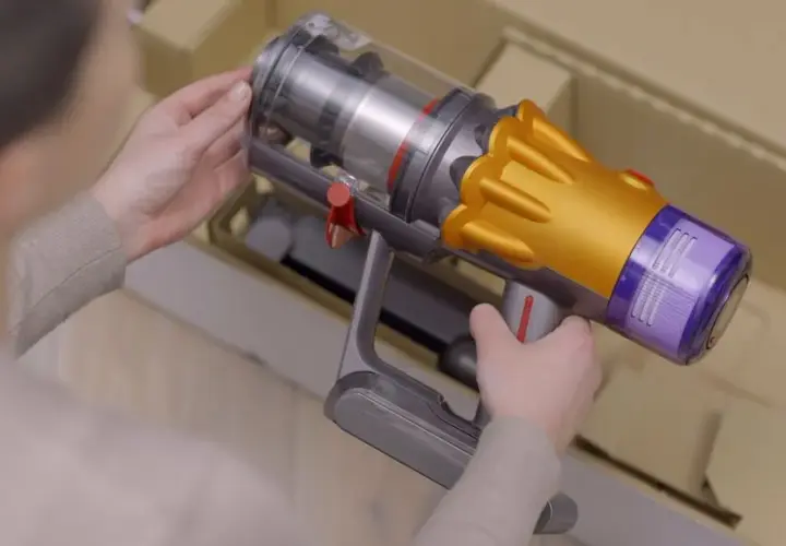 Jak skutecznie czyścić Dyson V12, aby uniknąć problemów z działaniem