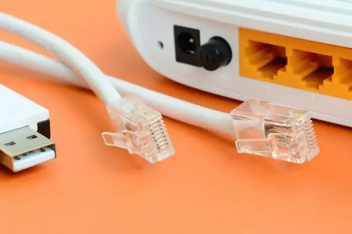 Jak podłączyć router do telewizora kablem - proste kroki i porady