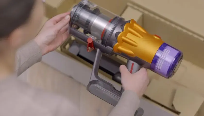 Jak skutecznie czyścić Dyson V12, aby uniknąć problemów z działaniem