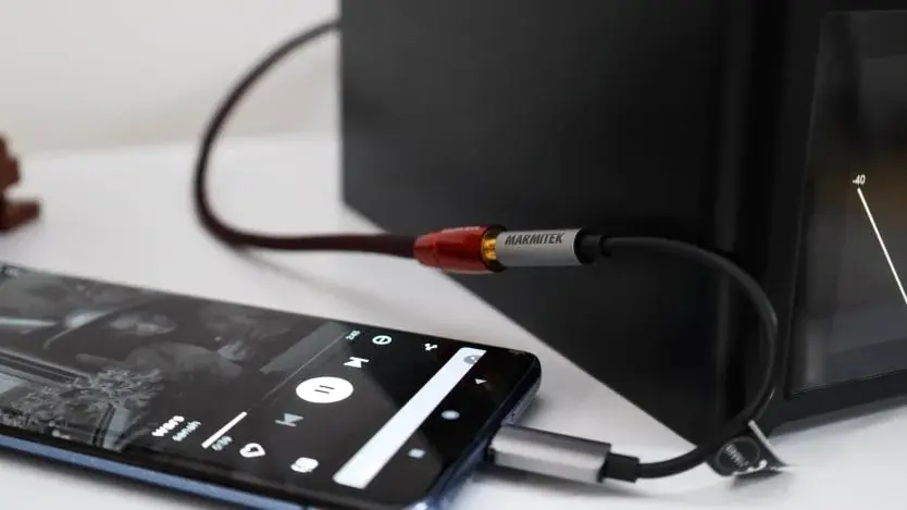 Jak podłączyć telefon do amplitunera? Proste metody i porady