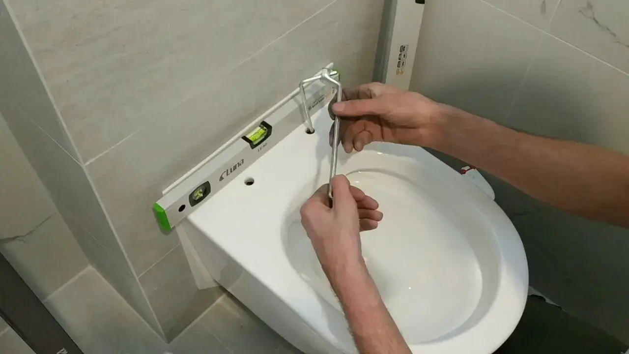 Jak podłączyć muszlę klozetową bez błędów - krok po kroku do sukcesu